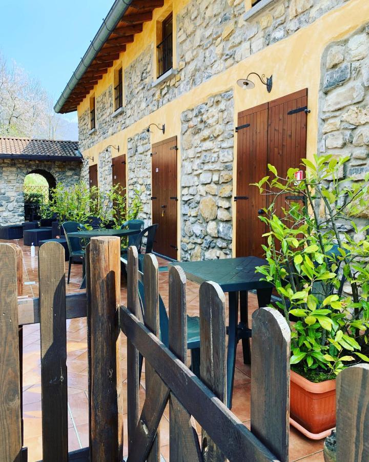 Agriturismo Il Talento Nella Quiete Castiglione dʼIntelvi Exteriör bild