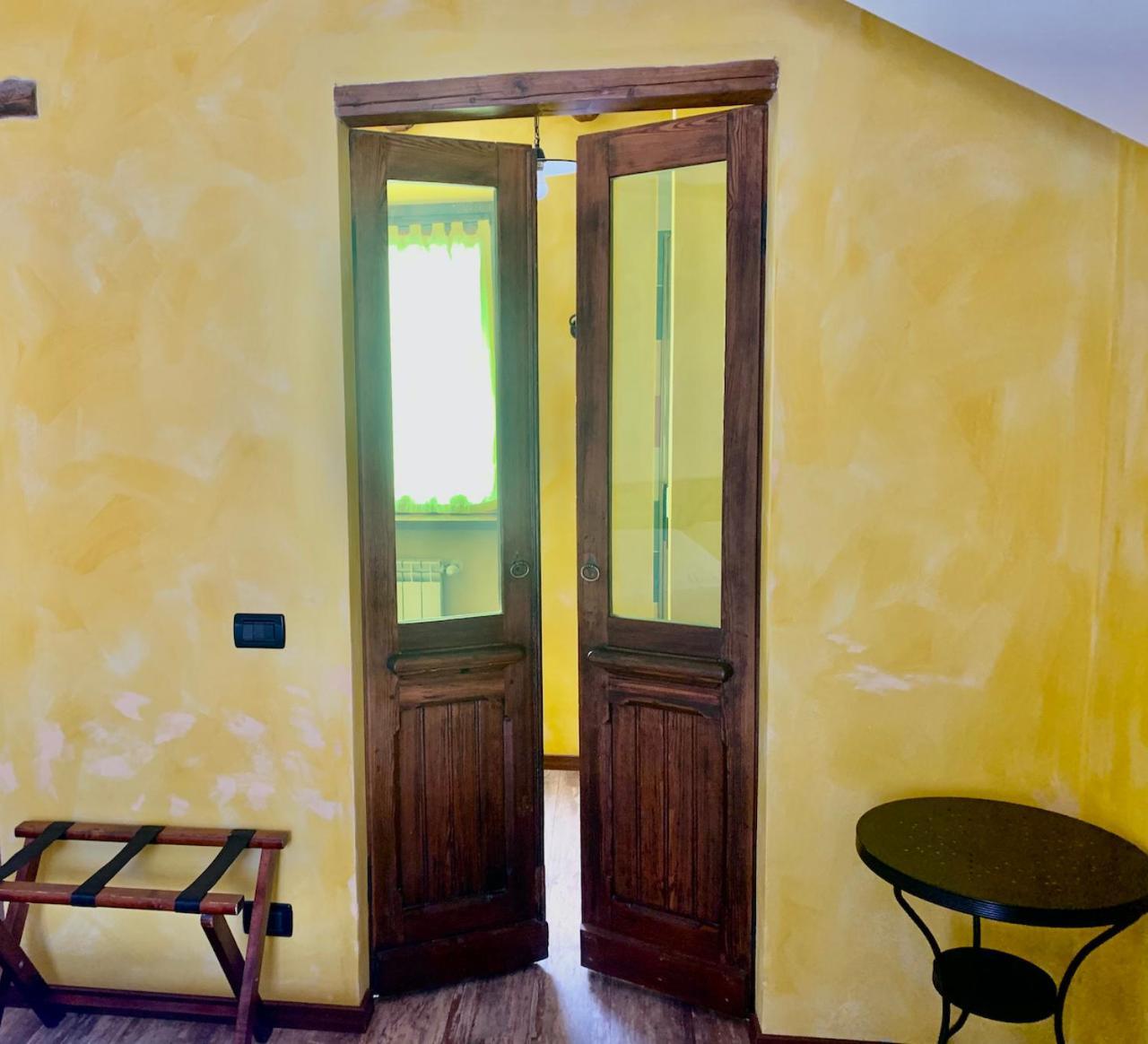 Agriturismo Il Talento Nella Quiete Castiglione dʼIntelvi Exteriör bild