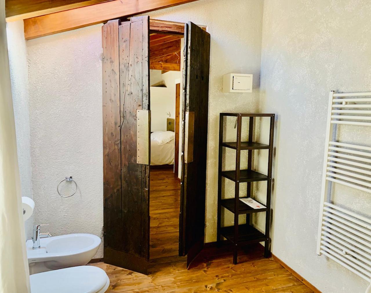 Agriturismo Il Talento Nella Quiete Castiglione dʼIntelvi Exteriör bild