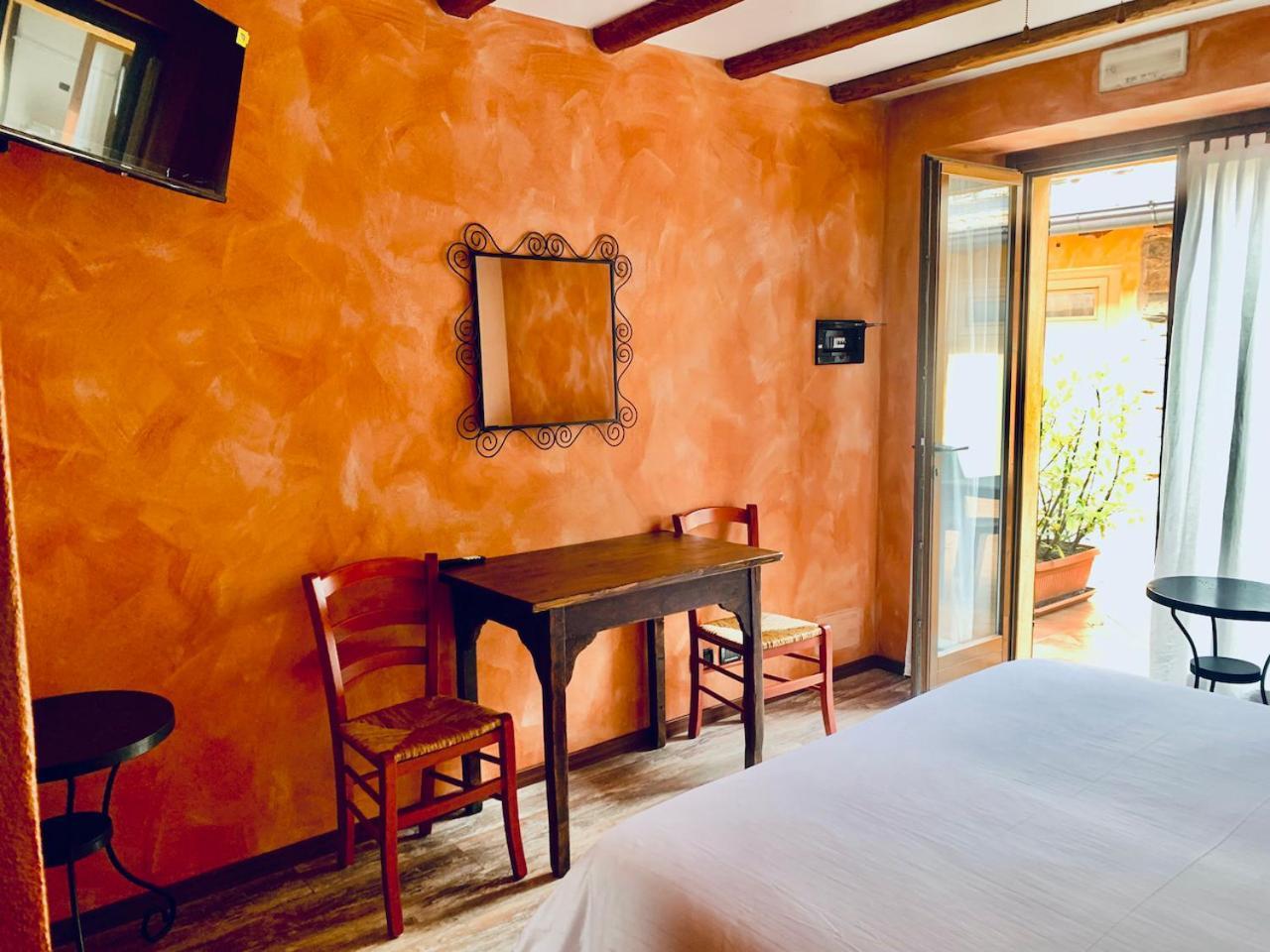 Agriturismo Il Talento Nella Quiete Castiglione dʼIntelvi Exteriör bild